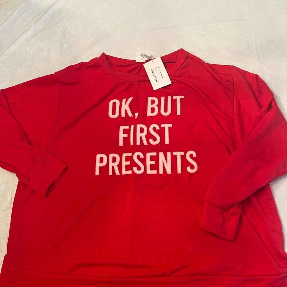 NWT Sew in Love Christmas Long Sleeve sz Large womens
